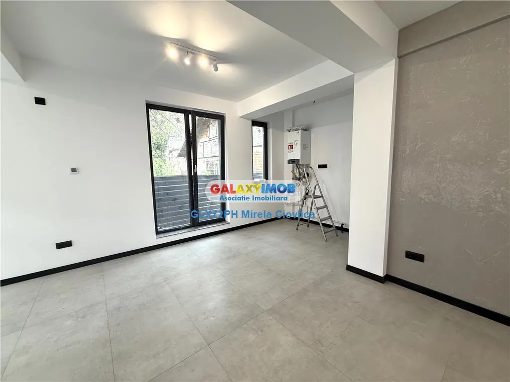 Inchiriere Spatiu Comercial Centru-zona cu vad - foto 1
