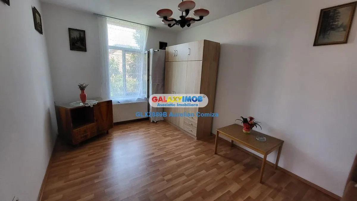 Garsoniera pentru inchiriat Piata Domenii in vila - foto 1