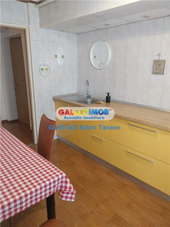 De vanzare  apartament  ultracentral  3 cam toate dotarile - foto 11