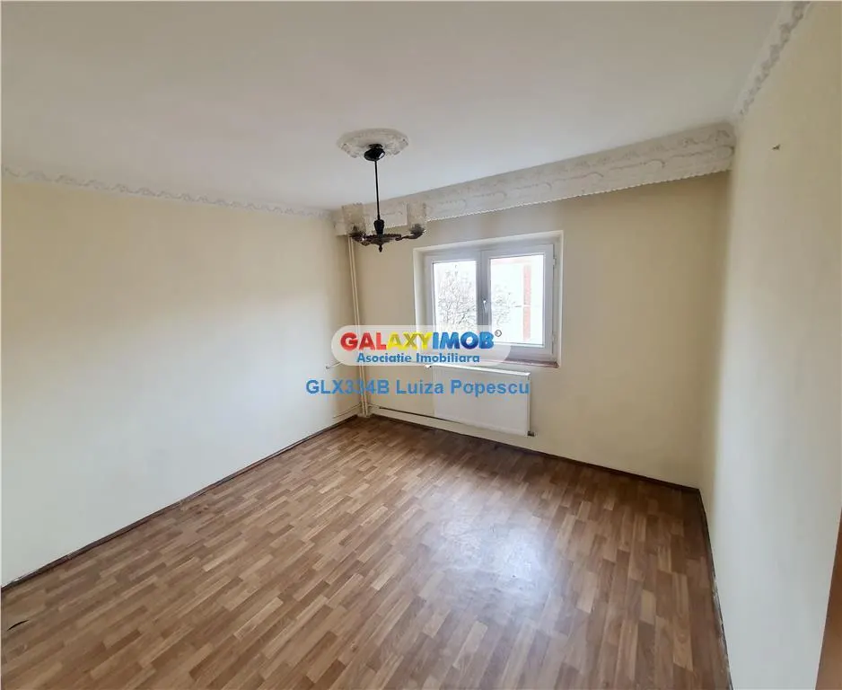 Vanzare apartament 3 camere PANDURI ACADEMIA MILITARA hol H - foto 2