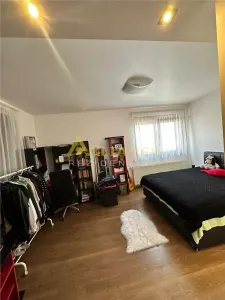 Piata Sudului ~Casa individuala 4 camere ~ 3 bai - foto 11