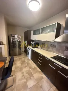 Piata Sudului ~Casa individuala 4 camere ~ 3 bai - foto 7