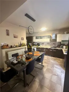 Piata Sudului Casa 4 camere | 3 bai Teren 160 mp - foto 3