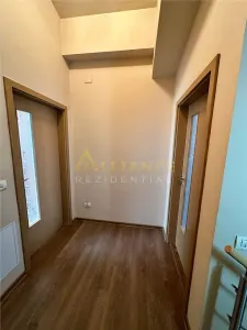 Piata Sudului Casa 4 camere | 3 bai Teren 160 mp - foto 21