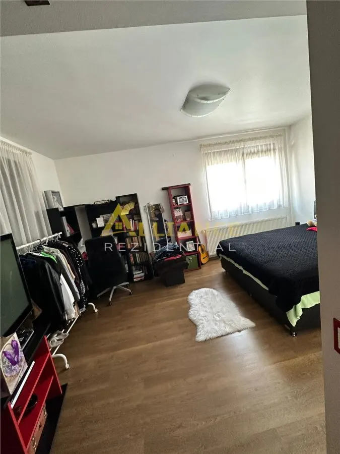 Piata Sudului Casa 4 camere | 3 bai Teren 160 mp - foto 22