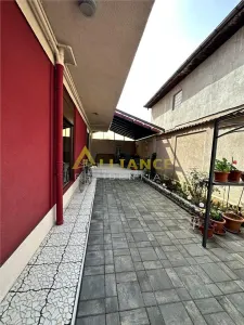 Piata Sudului Casa 4 camere | 3 bai Teren 160 mp - foto 6