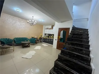#JILAVA, Casa Duplex cu 7 camere - 6 bai - Jilava