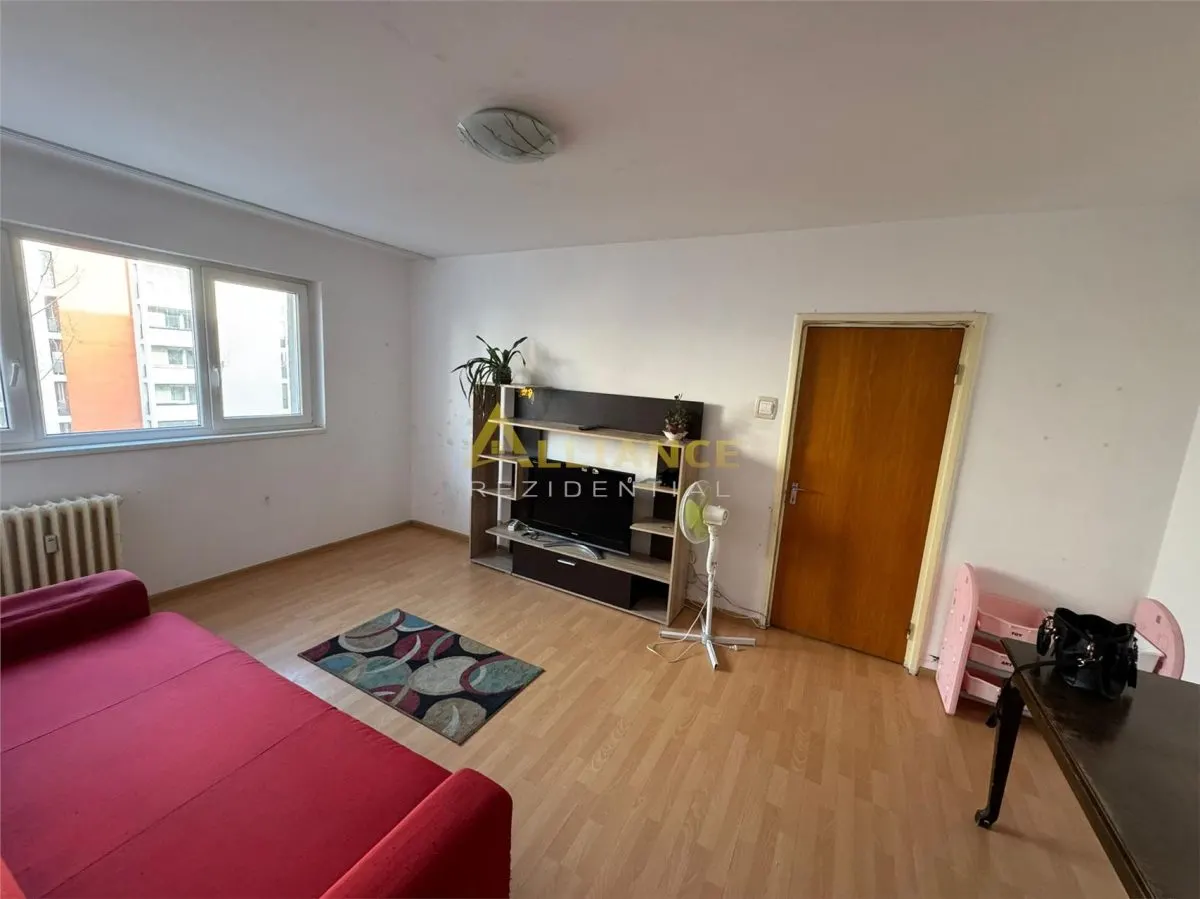 Apartament 3 camere Dristor - foto 1