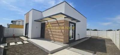 Casa moderna parter / 4 Camere / 2 Bai / Teren 444 mp - Berceni