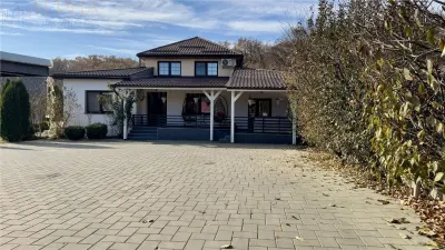 De Vanzare Vila de Lux - Bistrita