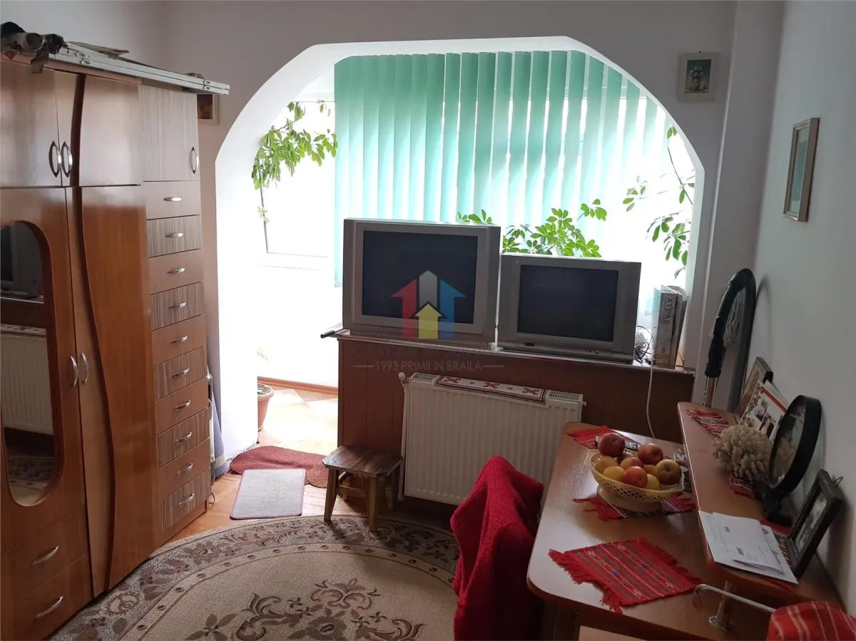 2 camere confort 1 Hipodrom parter cu balcon - foto 4