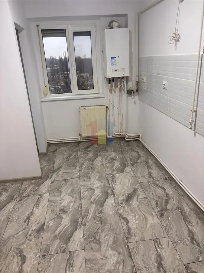 3 camere Renovat, confort 1 decomandat, etaj intermediar, Viziru 3 - foto 11