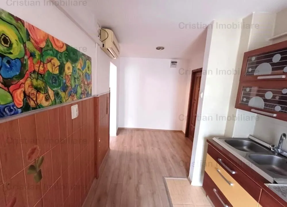 Ultracentral  2 cam ARATA BINE confort 1 Decomandat zona Calarasi - foto 8