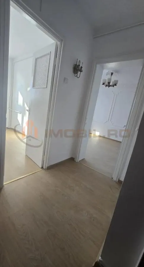 Apartament 2 camere Podu Ros - foto 1
