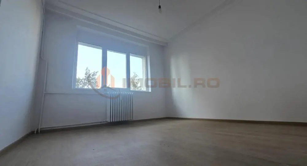 Apartament 2 camere Podu Ros - foto 2