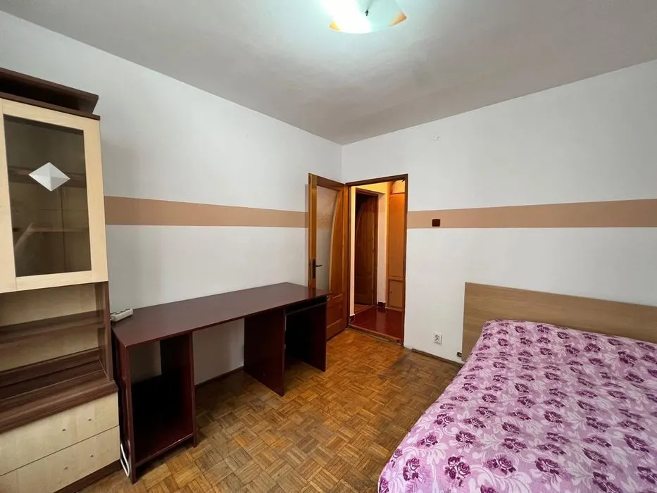 Apartament cu 3 camere Piata Abator - foto 4