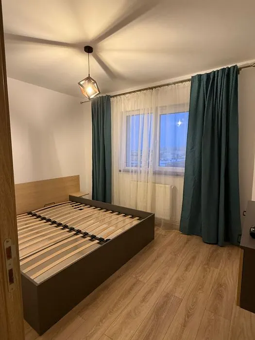 Apartament 2 camere, lux ,mobilat-utilat Tractorul,113000 Euro - foto 2