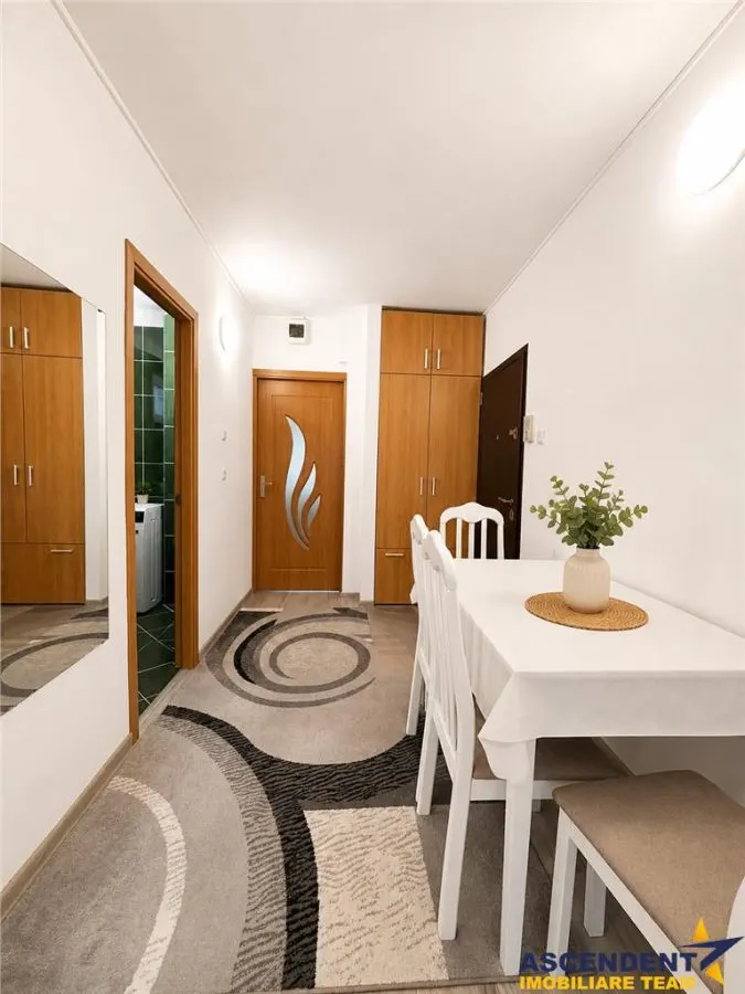 Apartament cochet, decomandat, 1 camera, renovat, mobilat, Unirii, Targu Mures - foto 2