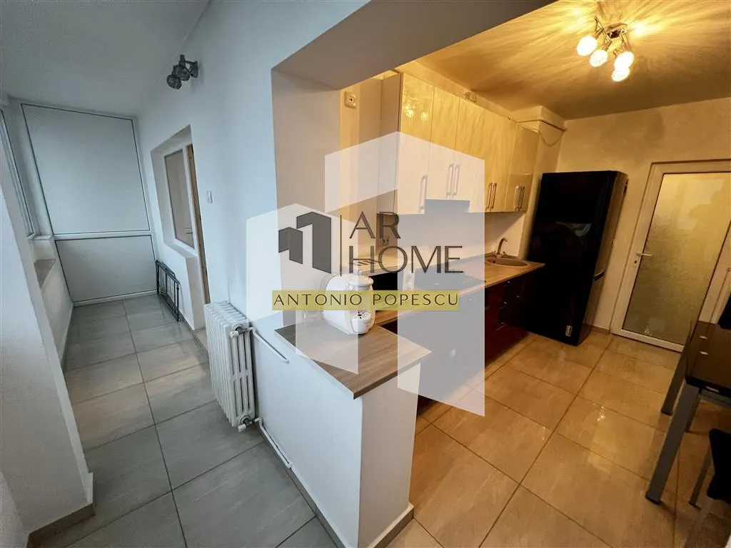 Inchiriere apartament 2 camere, modern, Ploiesti, zona ultracentrala - foto 3