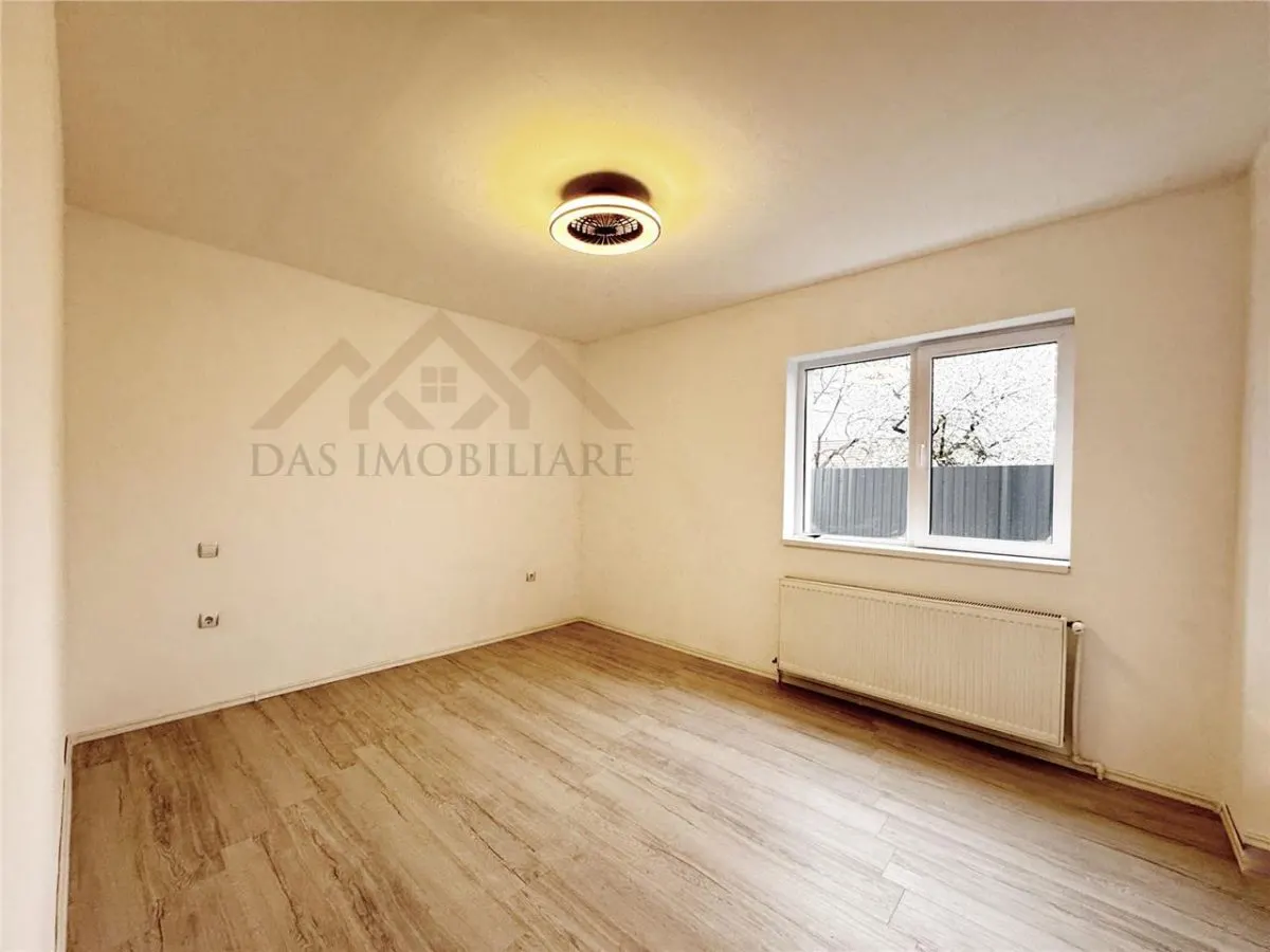 Apartament 3 camere, parter, cu loc de parcare si gradina, zona Piata Izvoare - foto 1