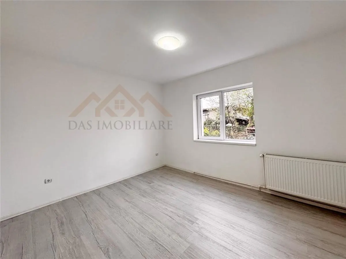 Apartament 3 camere, parter, cu loc de parcare si gradina, zona Piata Izvoare - foto 3