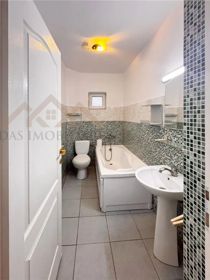 Apartament 3 camere, parter, cu loc de parcare si gradina, zona Piata Izvoare - foto 4