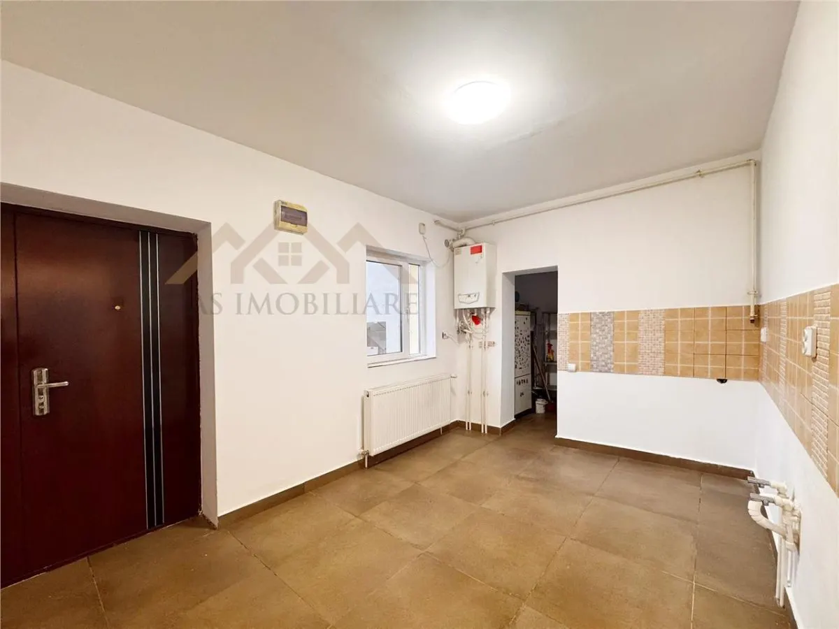Apartament 3 camere, parter, cu loc de parcare si gradina, zona Piata Izvoare - foto 7