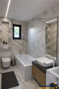 Nou rezidential, cu terasa, gradina proprie, loc parcare, mobilat si utilat, Central, Brasov - foto 4