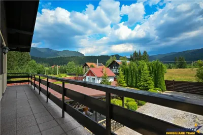 FILM!Resedinta cu farmec montan, domeniu de 1.700 mp,cadru select,Timisul de Sus,Poiana lui Manole,Brasov - foto 14