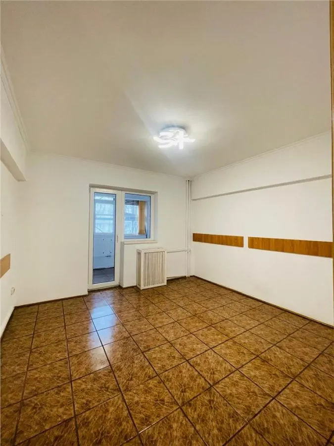INCHIRERE APARTAMENT 3 CAMERE ZONA MALL VITAN  OCTAVIAN GOGA  SECTOR 3 - foto 10