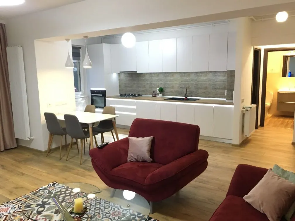 Apartament cu 2 camere, decomandat, zona Tudor, Targu Mures. - foto 9