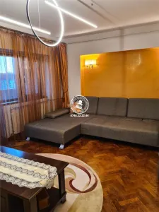 Apartament 3 camere de vanzare Podu Ros - foto 2