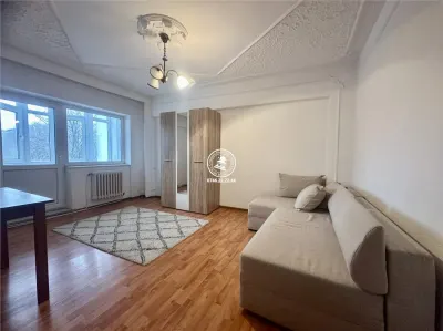 Apartament 3 camere de inchiriat Centru - Iasi