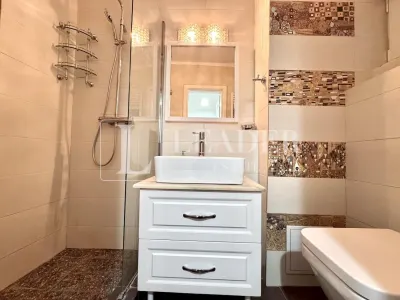 Apartament spatios cu 4 camere || Piata Alba Iulia | Partial mobilat - foto 8