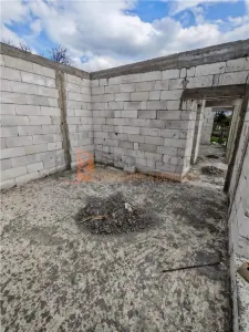 Casa tip parter zona Vernesti - foto 9