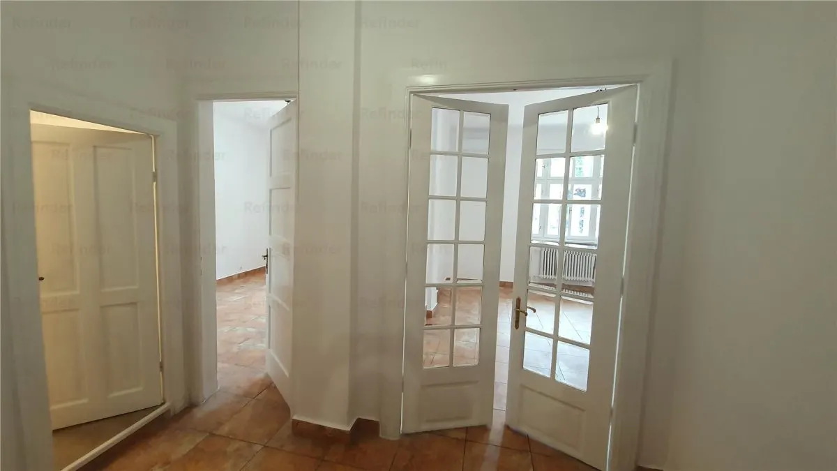 Apartament 4 camere Ultracentral | renovat complet 2020 | boxa la subsol | Romana- Ambasada Marii Britanii | - foto 13