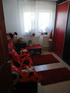 Apartament 4 camere decomandat etaj intermediar Tractorul - foto 4