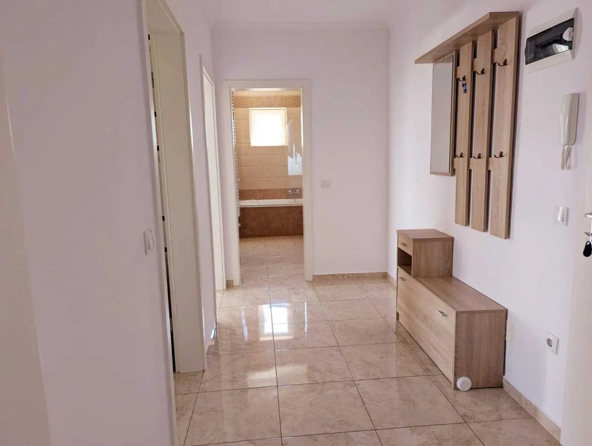 Apartament 2 camere Avantgarden ,mobilat,parcare,beci,131500 Euro - foto 6