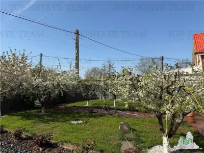 Vila premium cu teren de 721 mp - 186.990 EURO - liniste si intimitate aproape de oras - foto 2