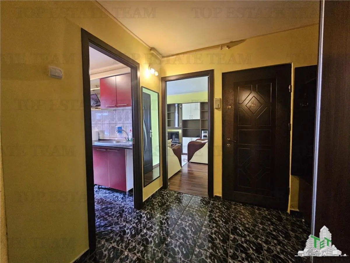 Apartament 2 camere etaj 4/4 curat si luminos - Poarta 6, Constanta - foto 9