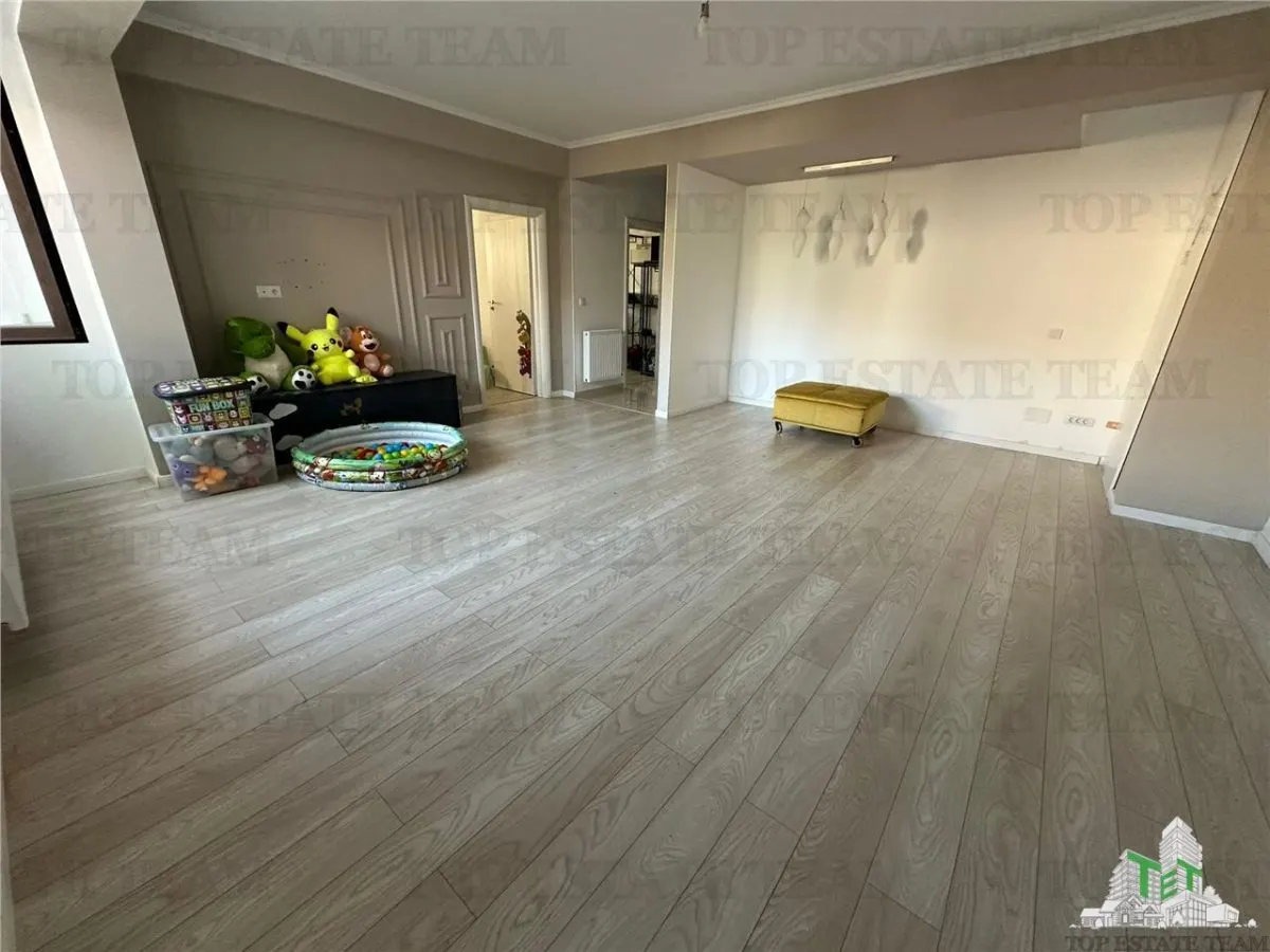 Apartament 3 camere cu terasa de vanzare in zona Parc Bazilescu - foto 1