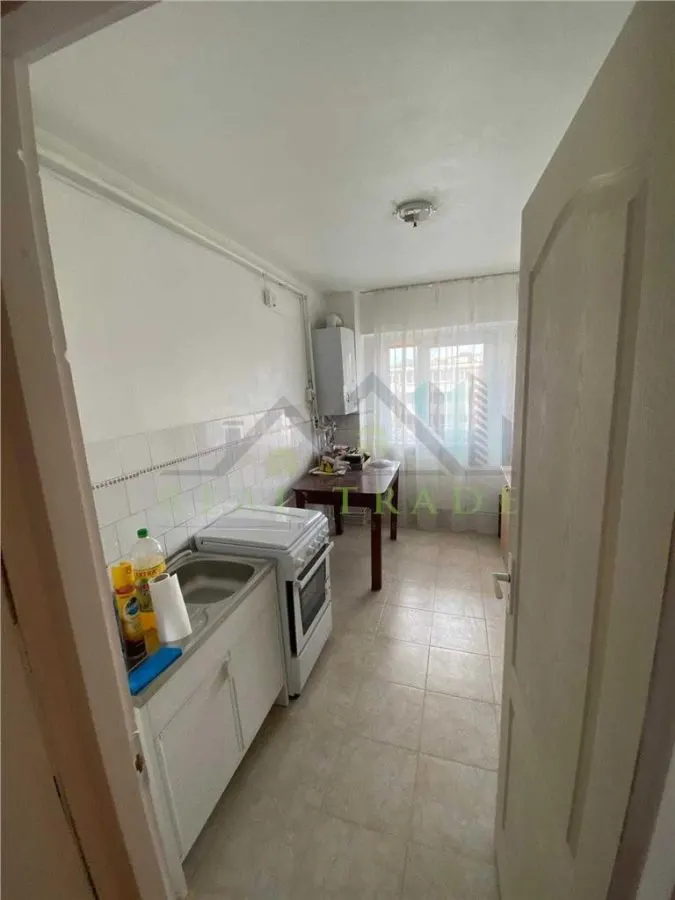 Apartament 2 camere decomandat Judetean, str. Zizinului - foto 4