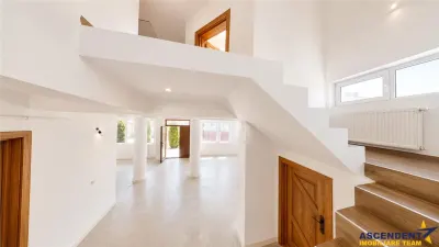Nivel in casa, recomandat si activitati birou,  Tractorul , Brasov. - Brasov