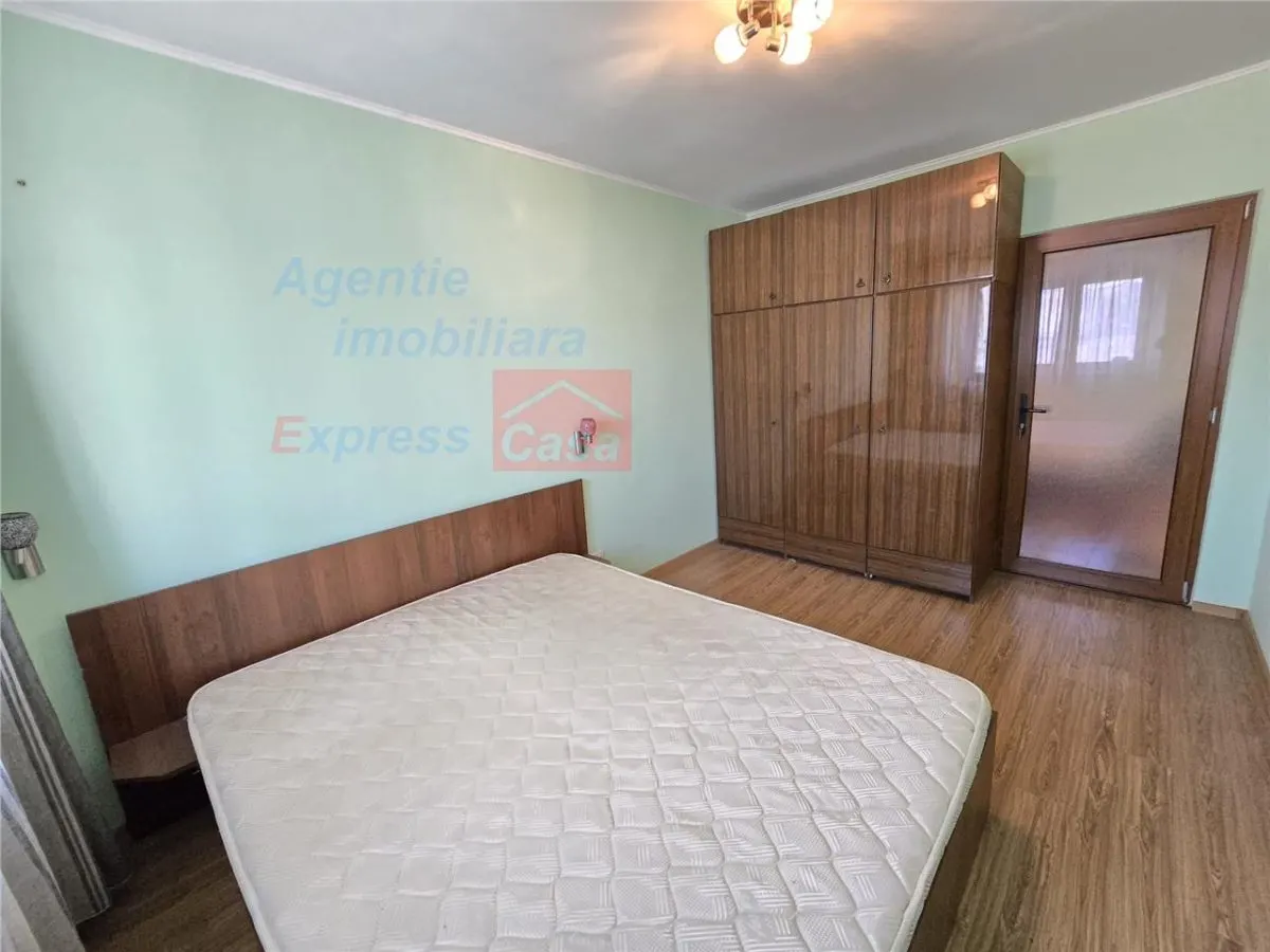 Apartament 2 camere decomandat, zona Gara, Strapungere Silvestru (etaj intermediar) - foto 3