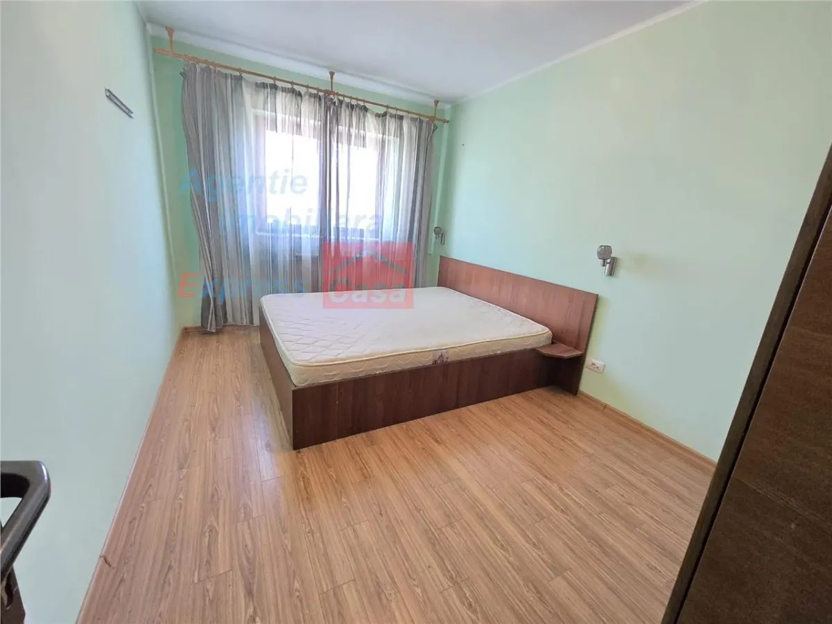 Apartament 2 camere decomandat, zona Gara, Strapungere Silvestru (etaj intermediar) - foto 4