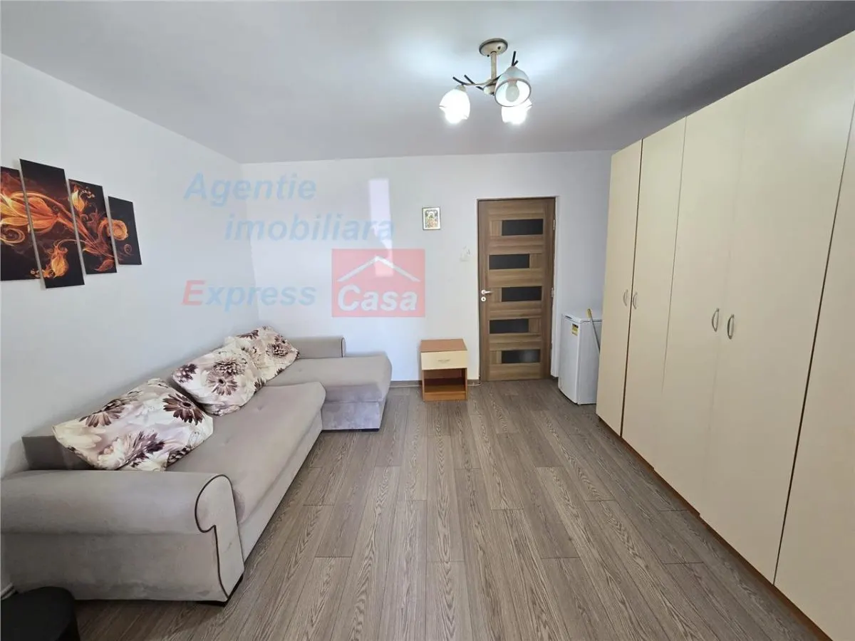 Garsoniera de vanzare in Tatarasi, zona 2 Baieti, etaj intermediar - foto 1