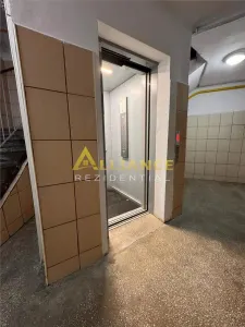APARTAMENT 3 CAMERE | SECTOR 4 | 300 m METROU APĂRĂTORII PATRIEI | ETAJ 2/10 - foto 11