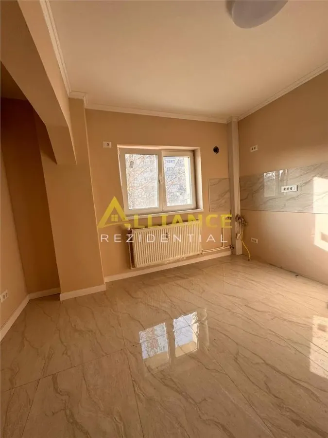 APARTAMENT 3 CAMERE | SECTOR 4 | 300 m METROU APĂRĂTORII PATRIEI | ETAJ 2/10 - foto 4