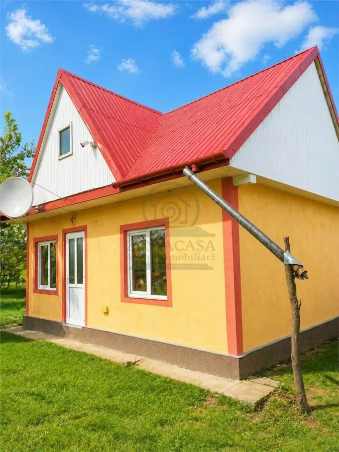 Casa 2 camere Schitu Duca Iasi cu 1154 mp teren - foto 1
