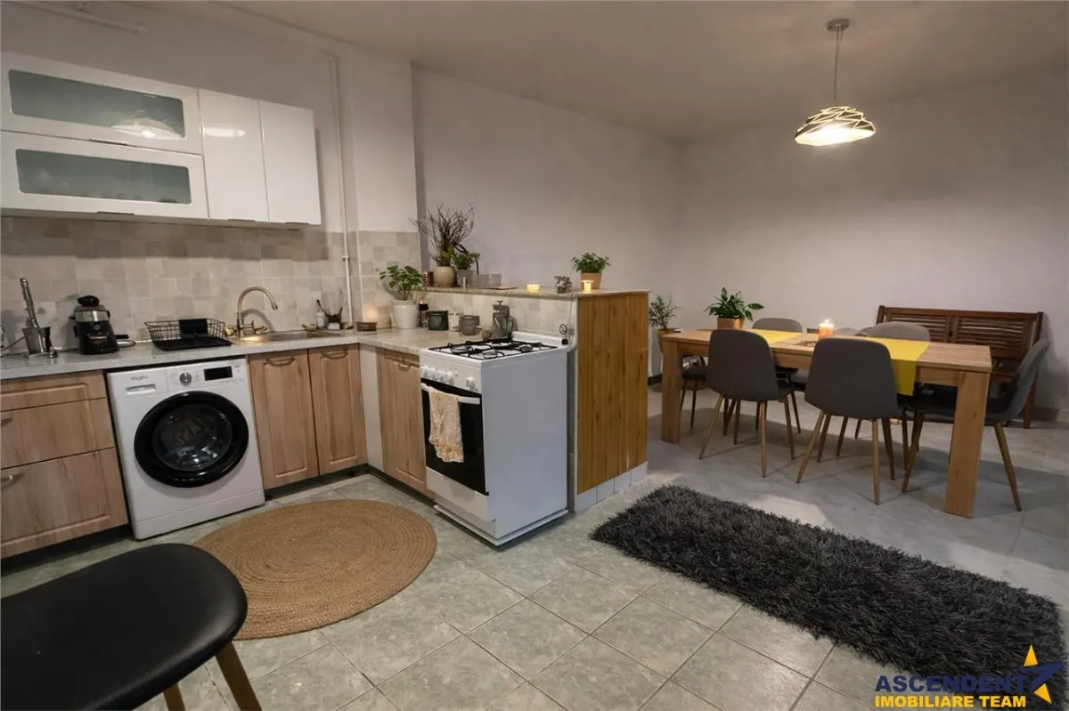 Film& 3D!Coltul tau rustic la casa,Central, Targu Mures.. - foto 3